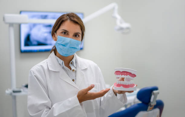 Best Emergency Dentist for Knocked-Out Tooth in Elwood, NY